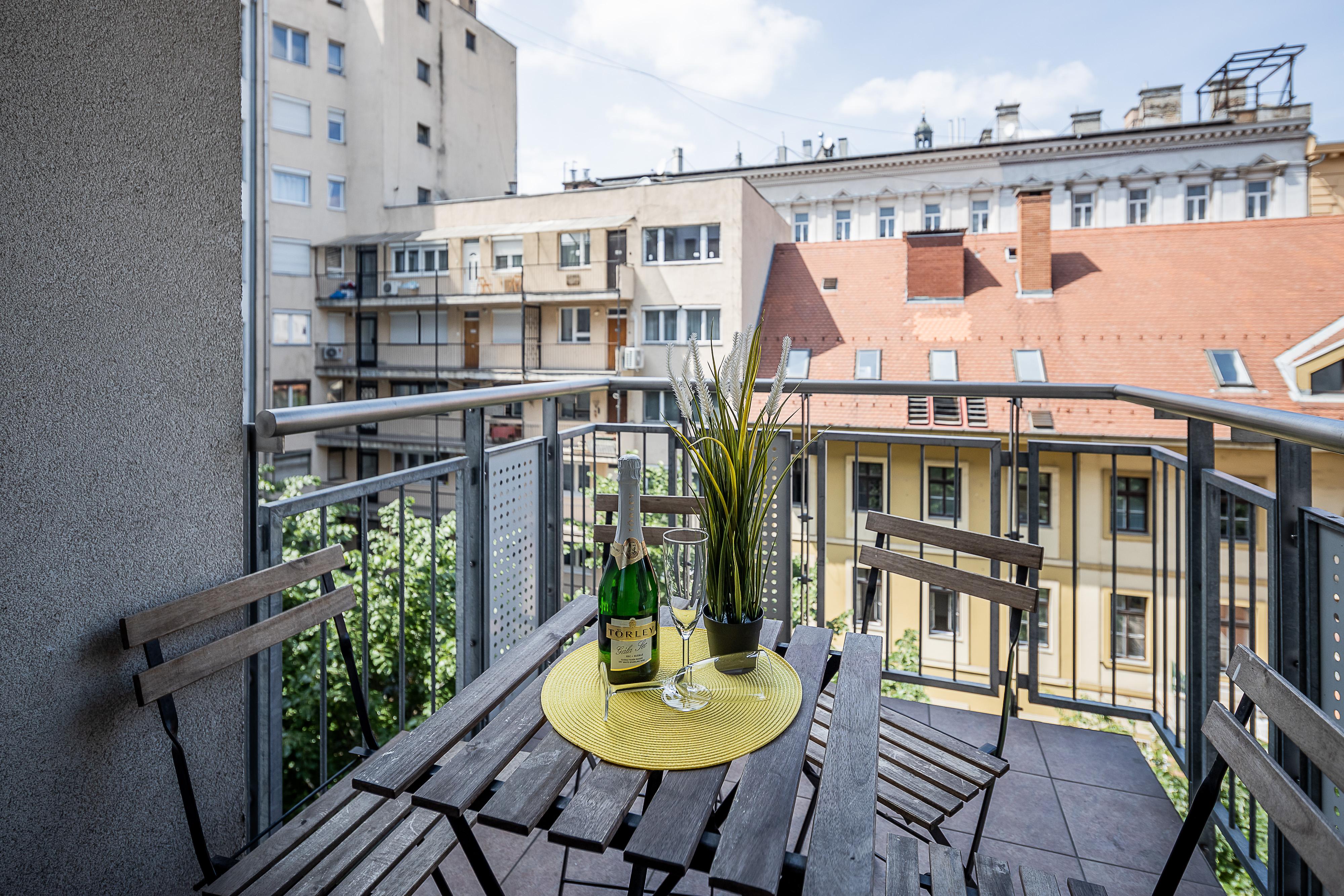 Vagabond Downtown Aparthotel Budapest Exterior photo